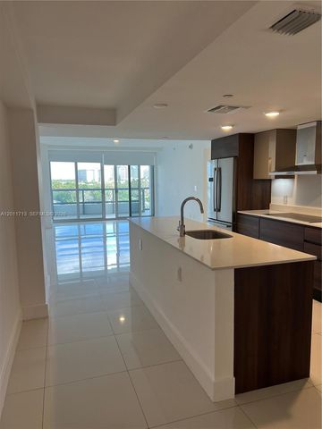9261 E Bay Harbor Dr 302, Bay Harbor Islands, FL 33154