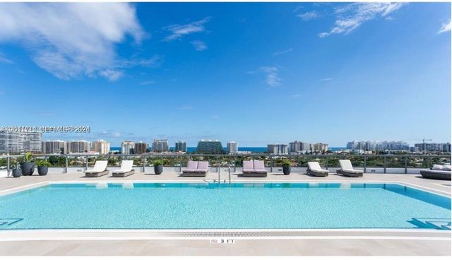 9261 E Bay Harbor Dr 302, Bay Harbor Islands, FL 33154