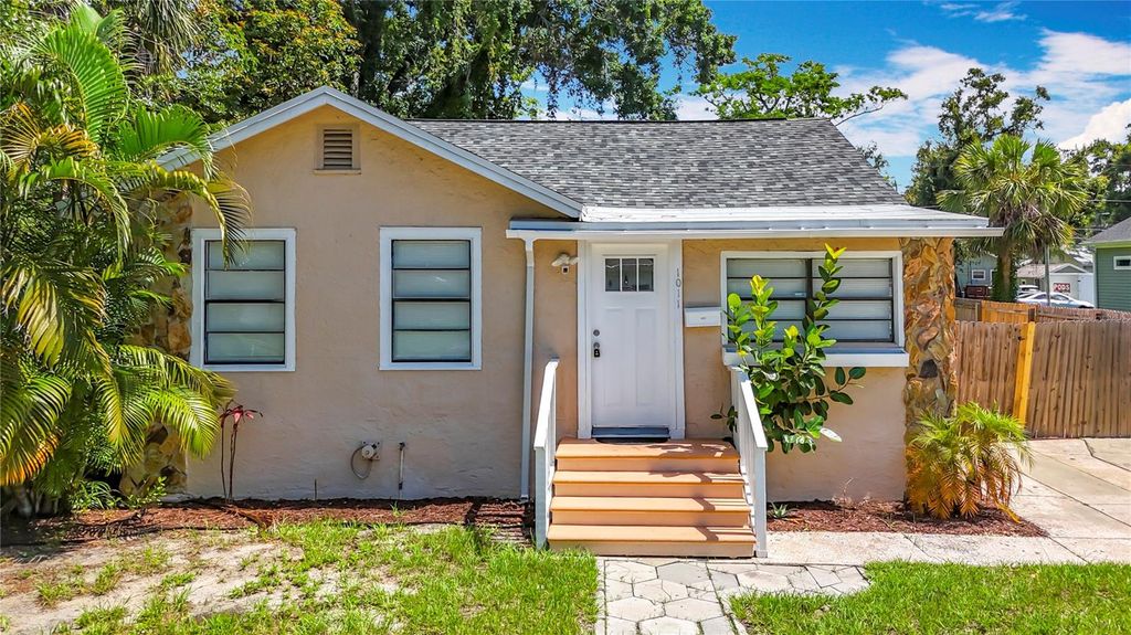 1011 NEWTON AVENUE S, St Petersburg, FL 33705