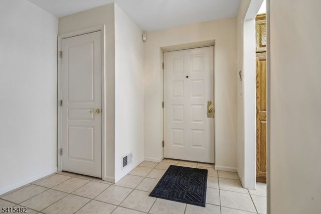 69 Turnberry Rd 2A, Little Falls Twp., NJ 07424