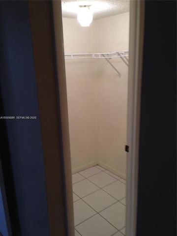 406 NW 68th Ave 317, Plantation, FL 33317