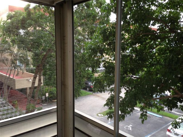 406 NW 68th Ave 317, Plantation, FL 33317