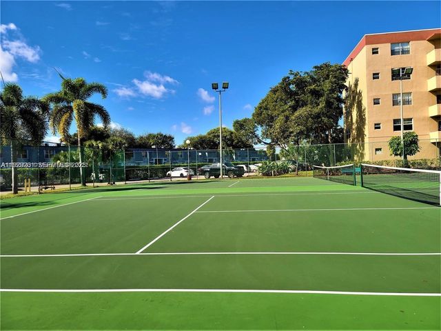 406 NW 68th Ave 317, Plantation, FL 33317