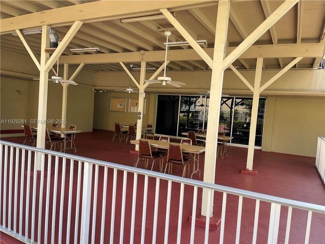 406 NW 68th Ave 317, Plantation, FL 33317