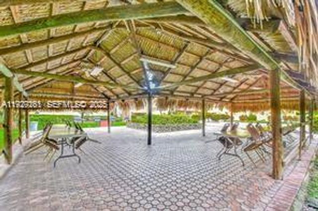 406 NW 68th Ave 317, Plantation, FL 33317