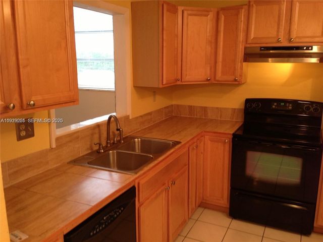 406 NW 68th Ave 317, Plantation, FL 33317