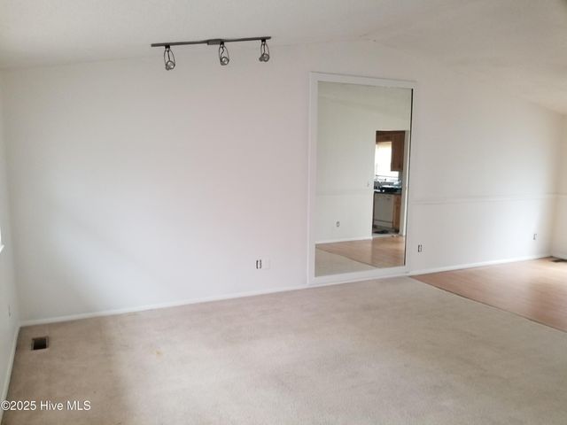 2105 Tucker Road, Winterville, NC 28590