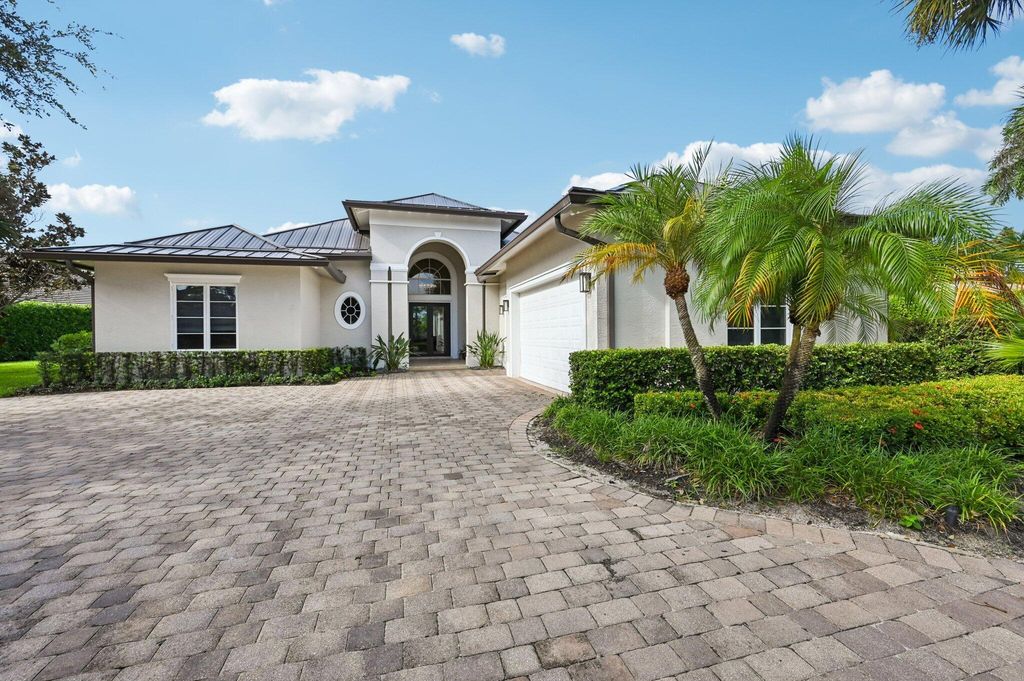 9936 SE Sandpine Lane, Hobe Sound, FL 33455