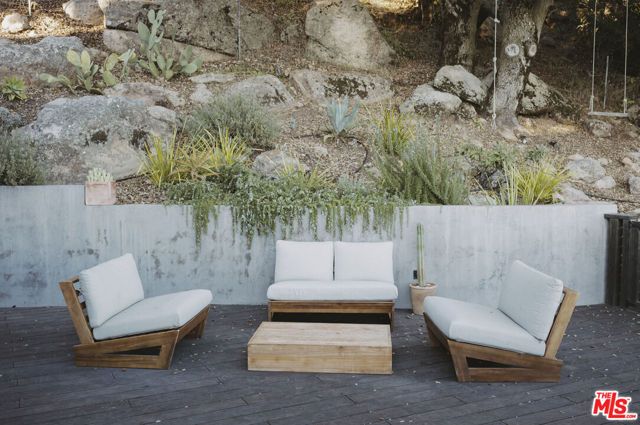 4828 Glenn Road, Santa Barbara, CA 93105