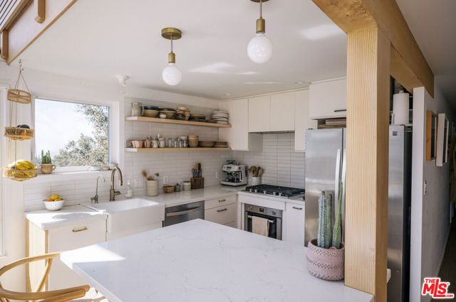 4828 Glenn Road, Santa Barbara, CA 93105