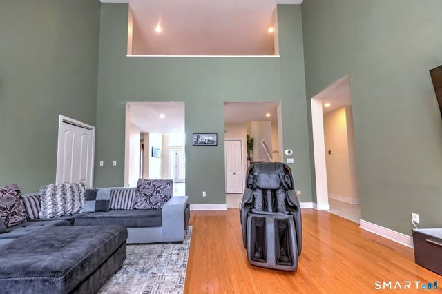 30 Stonewall Lane, Monroe, CT 06468