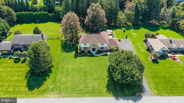 16 HILLSTREAM RD, Newark, DE 19711