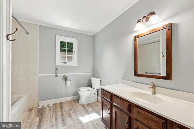 16 HILLSTREAM RD, Newark, DE 19711