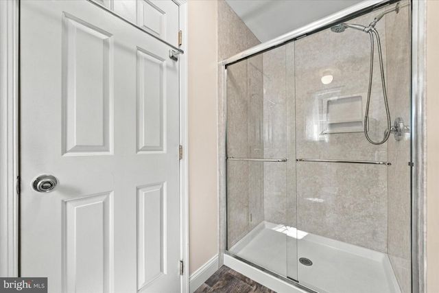 16 HILLSTREAM RD, Newark, DE 19711