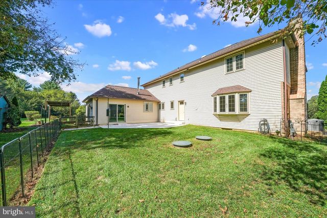 16 HILLSTREAM RD, Newark, DE 19711