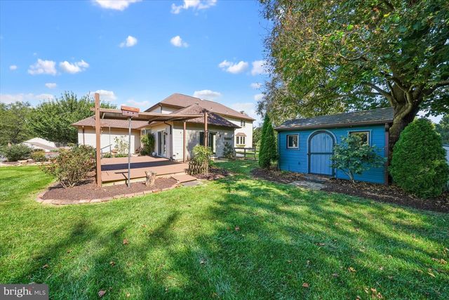 16 HILLSTREAM RD, Newark, DE 19711