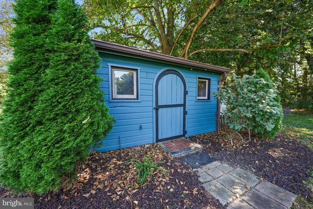 16 HILLSTREAM RD, Newark, DE 19711