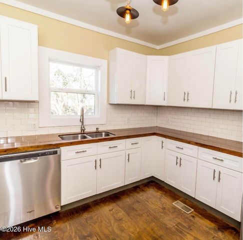 1205 Grace Street, Wilmington, NC 28401