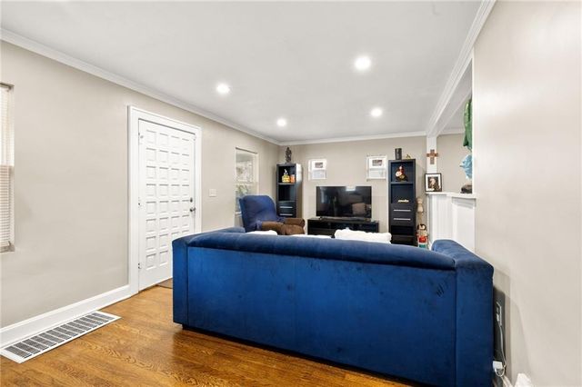 2611 Hickam Drive, Kansas City, KS 66104