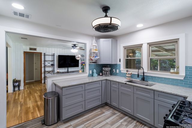 450 Pamela, San Antonio, TX 78223