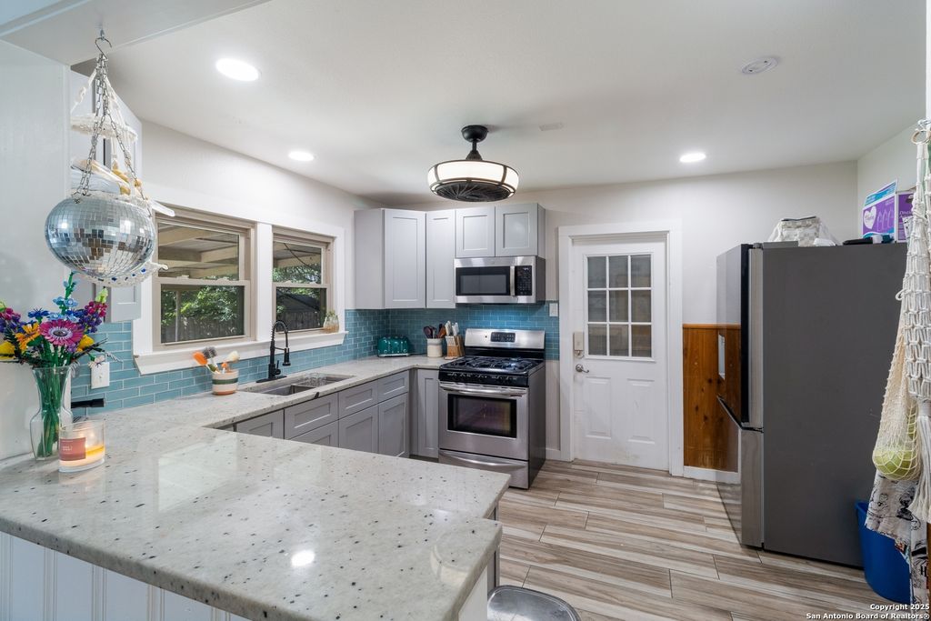 450 Pamela, San Antonio, TX 78223