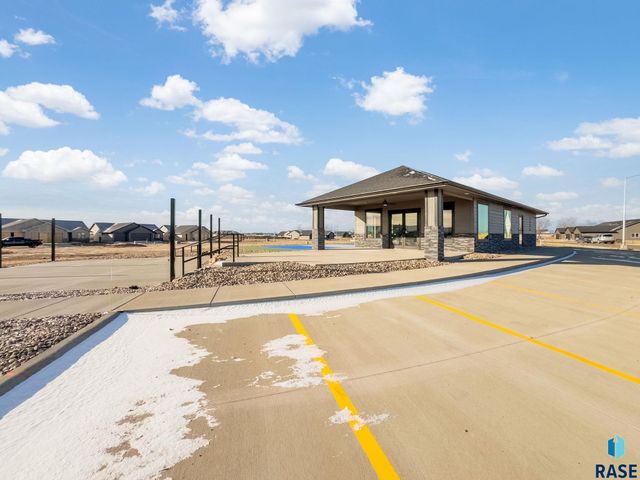 1201 E WAYNE Pl, Tea, SD 57064