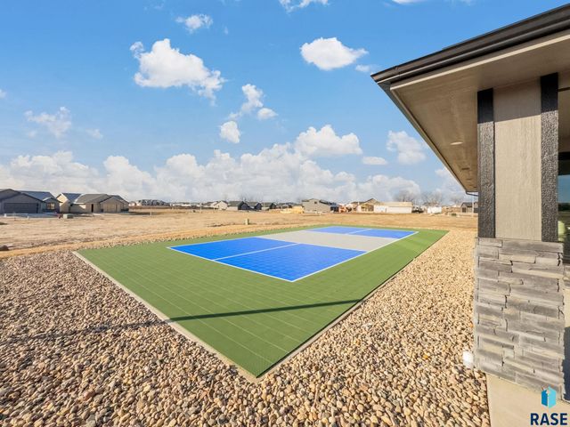 1201 E WAYNE Pl, Tea, SD 57064