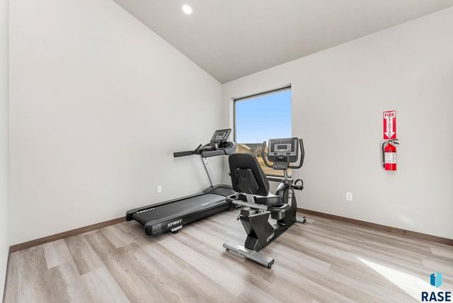 1201 E WAYNE Pl, Tea, SD 57064