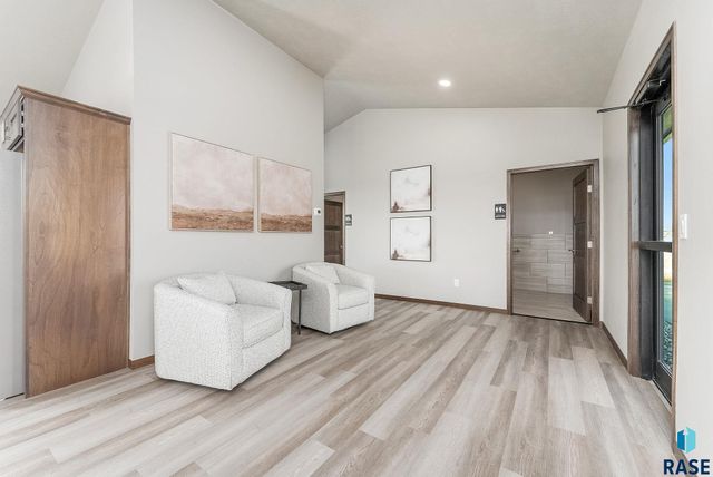 1201 E WAYNE Pl, Tea, SD 57064