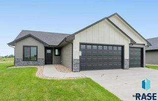 1201 E WAYNE Pl, Tea, SD 57064