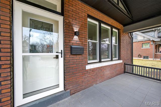 1414 McCausland Avenue, St Louis, MO 63117