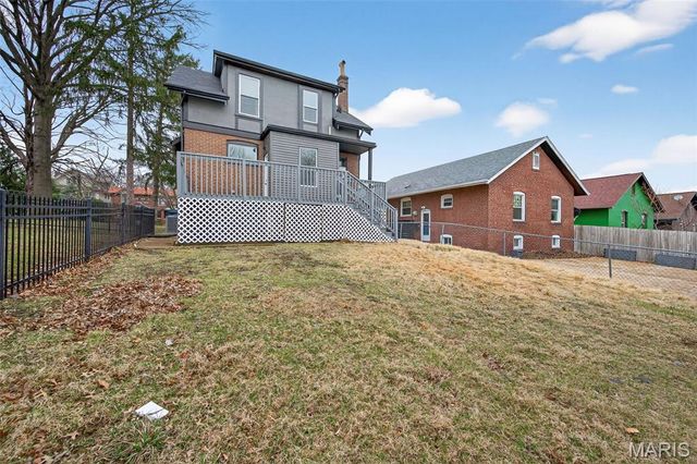 1414 McCausland Avenue, St Louis, MO 63117