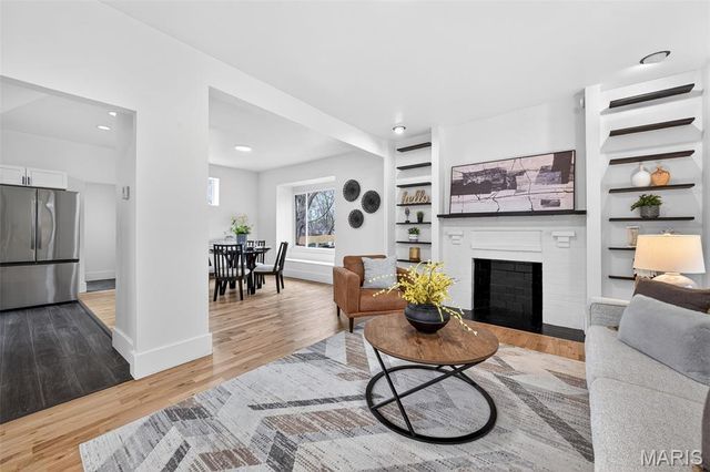 1414 McCausland Avenue, St Louis, MO 63117