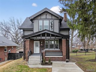 1414 McCausland Avenue, St Louis, MO 63117