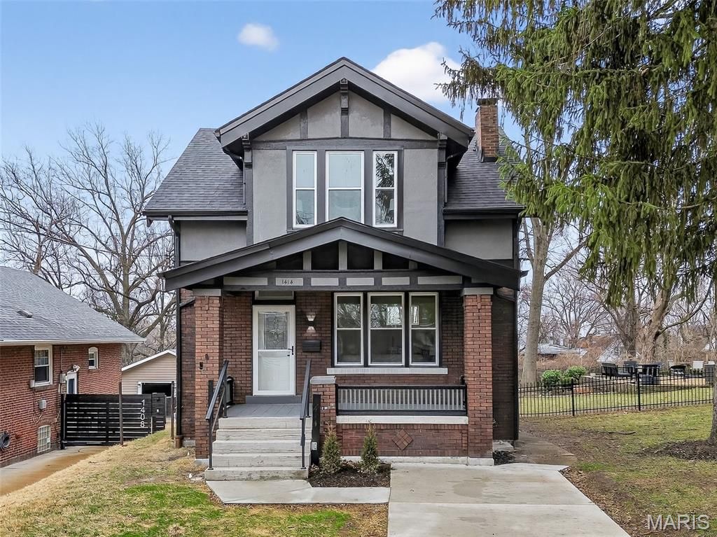 1414 McCausland Avenue, St Louis, MO 63117
