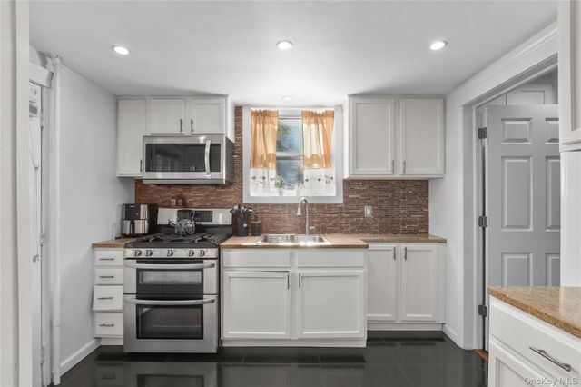 69 Clinton Avenue, New Rochelle, NY 10801