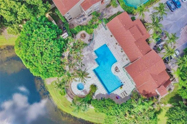 1745 Palm Cove Boulevard 3-209, Delray Beach, FL 33445