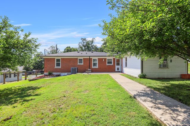 103 Highland View Drive, Richmond, KY 40475