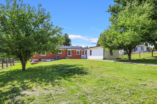 103 Highland View Drive, Richmond, KY 40475