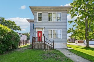 703 N 7th Avenue, Maywood, IL 60153