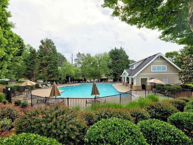 1606 Donovans Ridge, Kennesaw, GA 30152