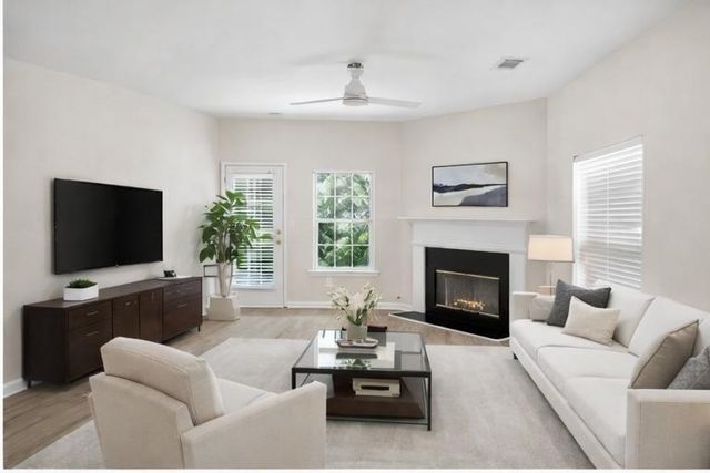 1606 Donovans Ridge, Kennesaw, GA 30152