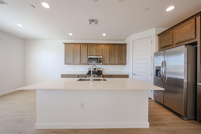 12053 W Calle De Pompas, Peoria, AZ 85383