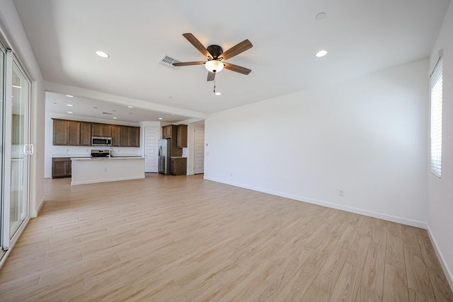 12053 W Calle De Pompas, Peoria, AZ 85383