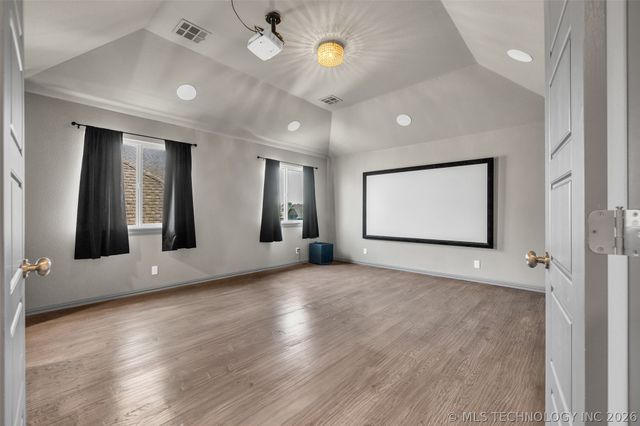 6951 E 125th Place S, Bixby, OK 74008