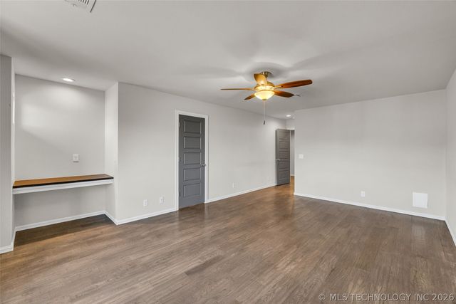 6951 E 125th Place S, Bixby, OK 74008