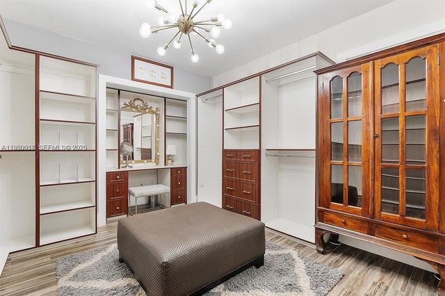 700 Vilabella Ave, Coral Gables, FL 33146