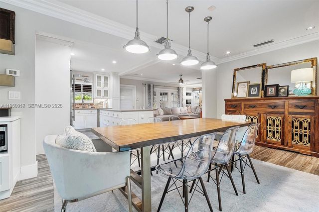 700 Vilabella Ave, Coral Gables, FL 33146