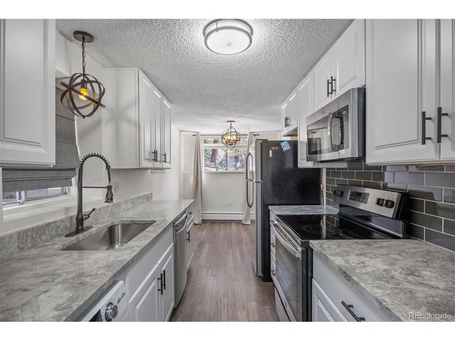 2700 S Holly St 100, Denver, CO 80222
