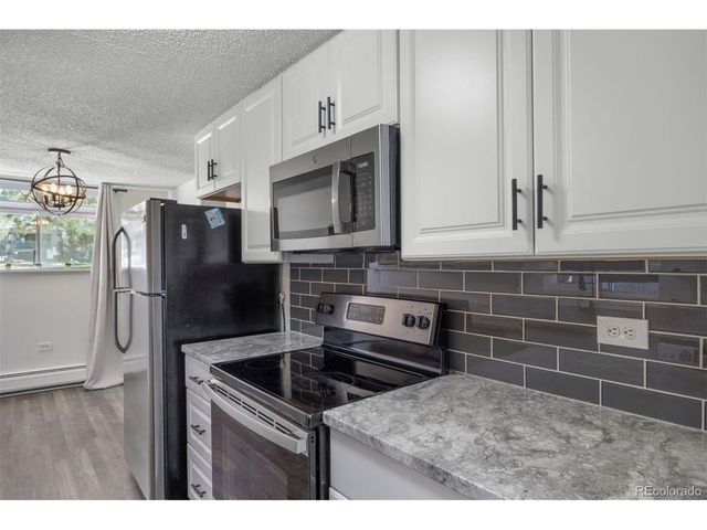 2700 S Holly St 100, Denver, CO 80222